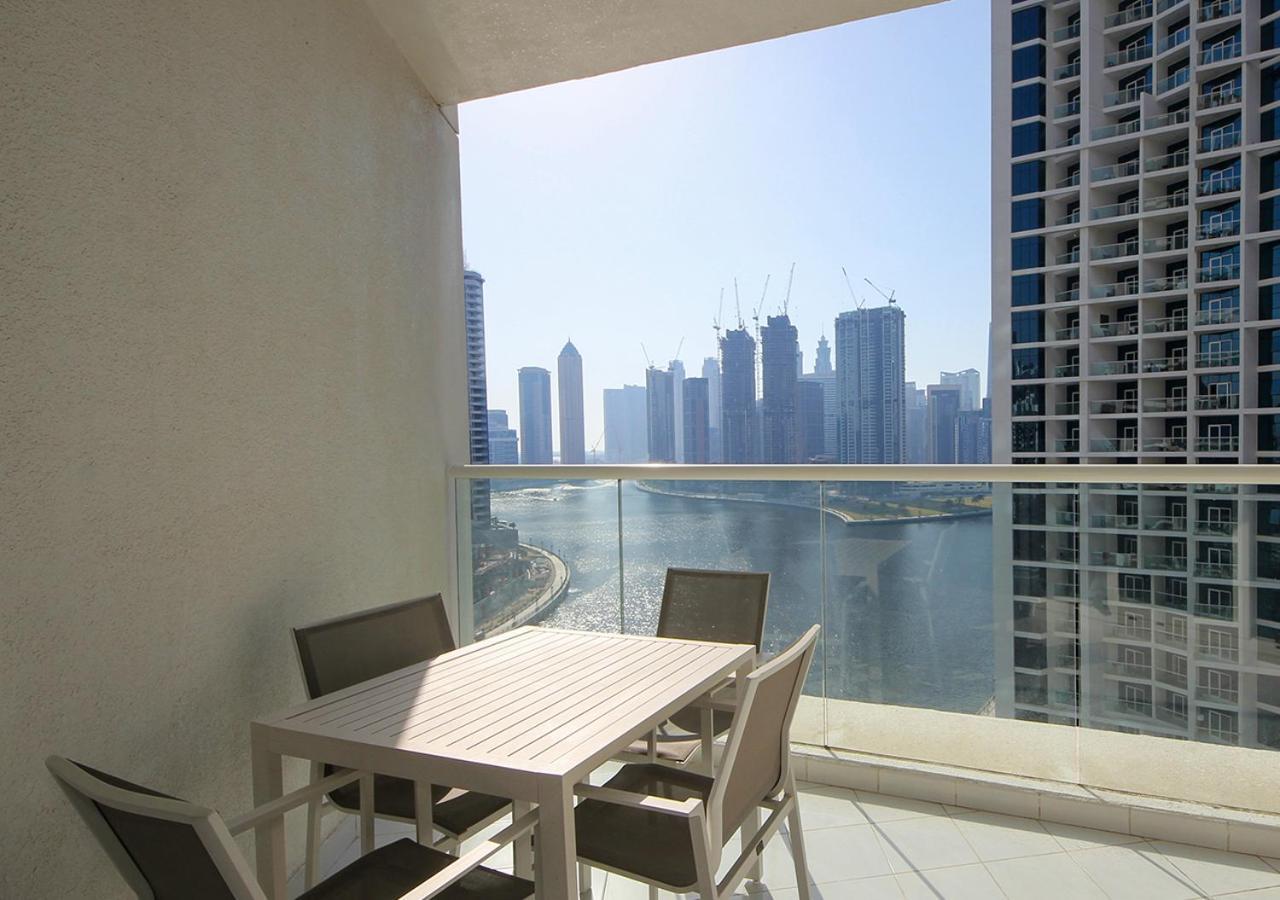 Elegant With Canal Views Damac Prive Apartment *