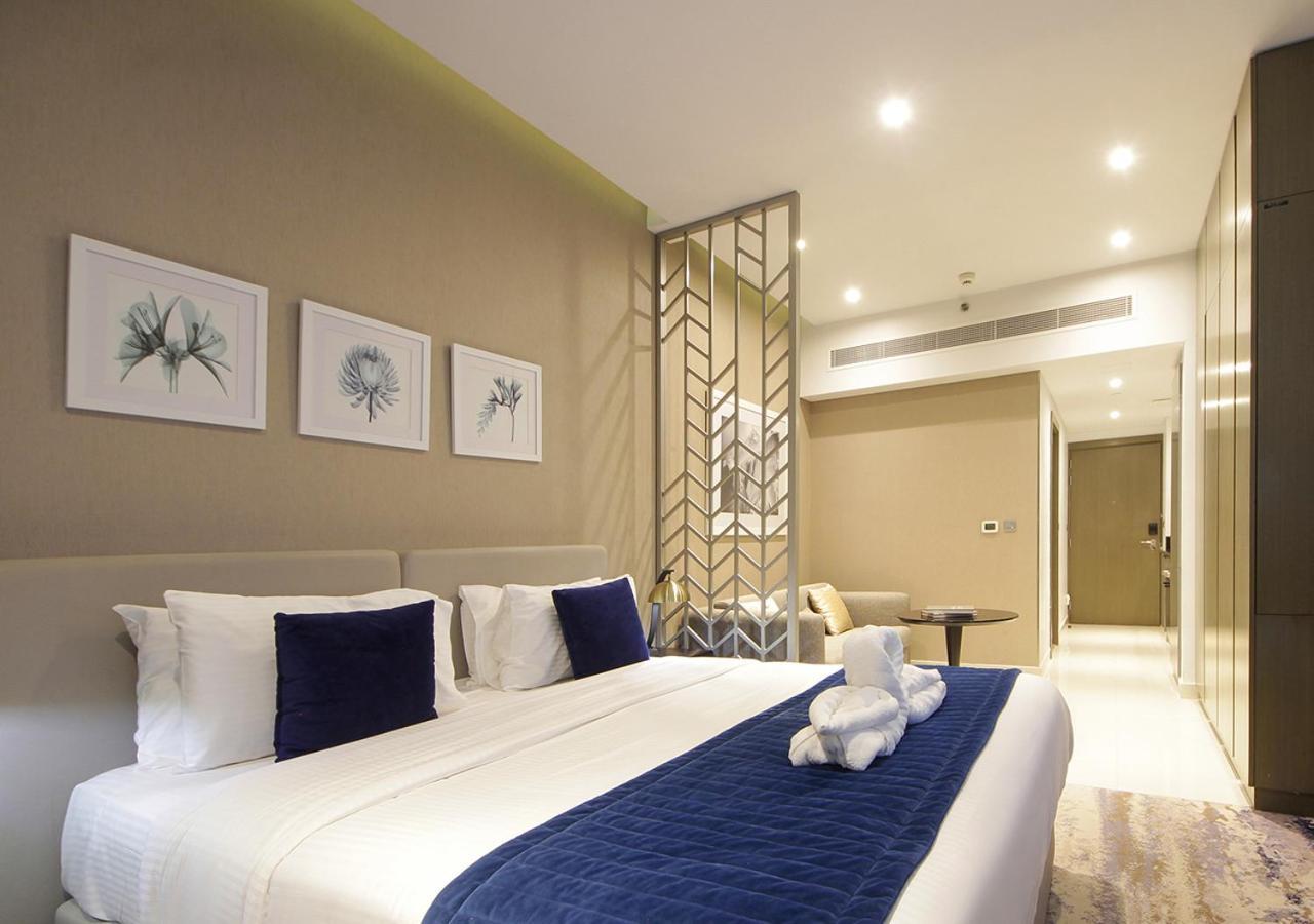Elegant With Canal Views Damac Prive Apartment