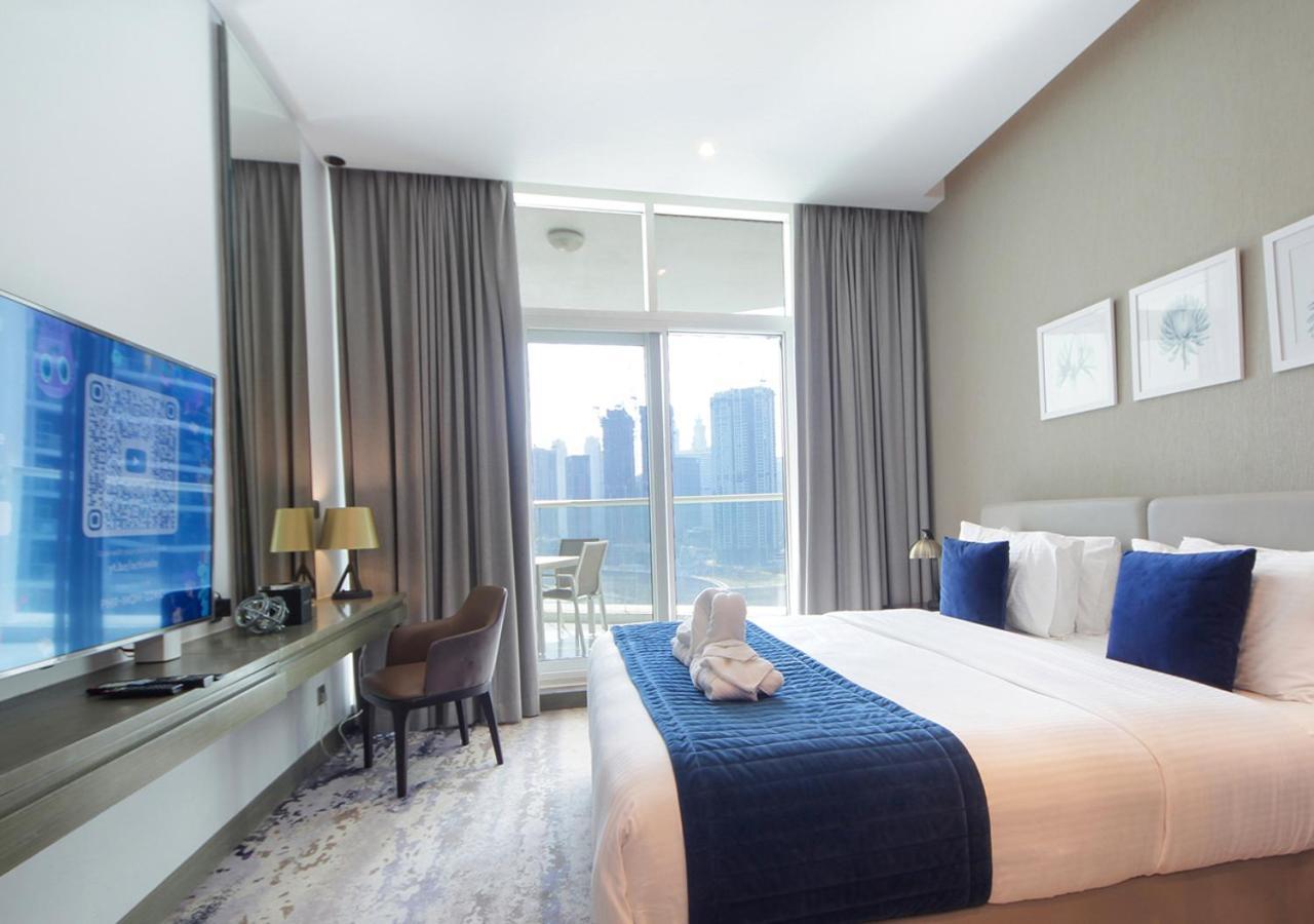 Elegant With Canal Views Damac Prive Apartment *