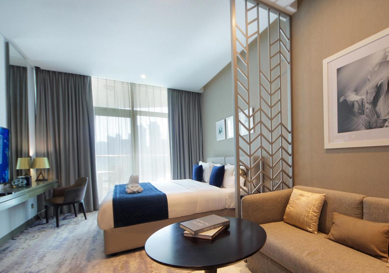 Elegant With Canal Views Damac Prive Apartment