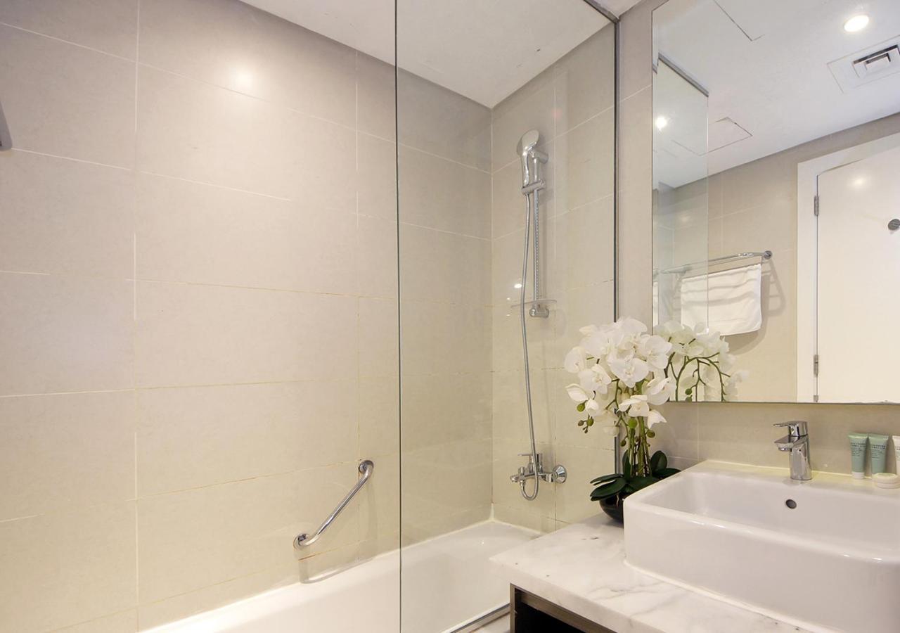 Elegant With Canal Views Damac Prive Apartment *