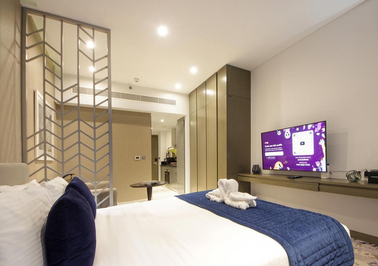 Elegant With Canal Views Damac Prive Apartment Dubai
